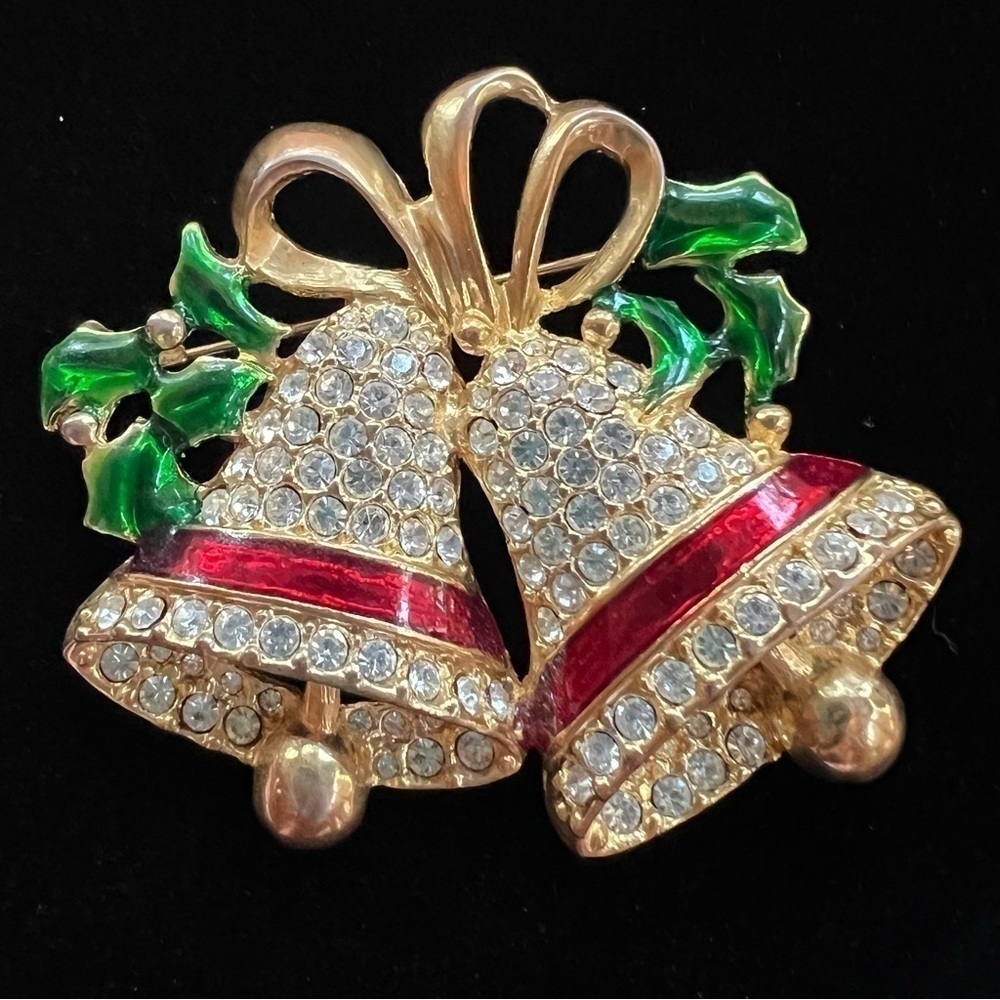 Vintage‎ Christmas Brooch Bells Holly Enamel Rhinestone Brooch Marked EUC